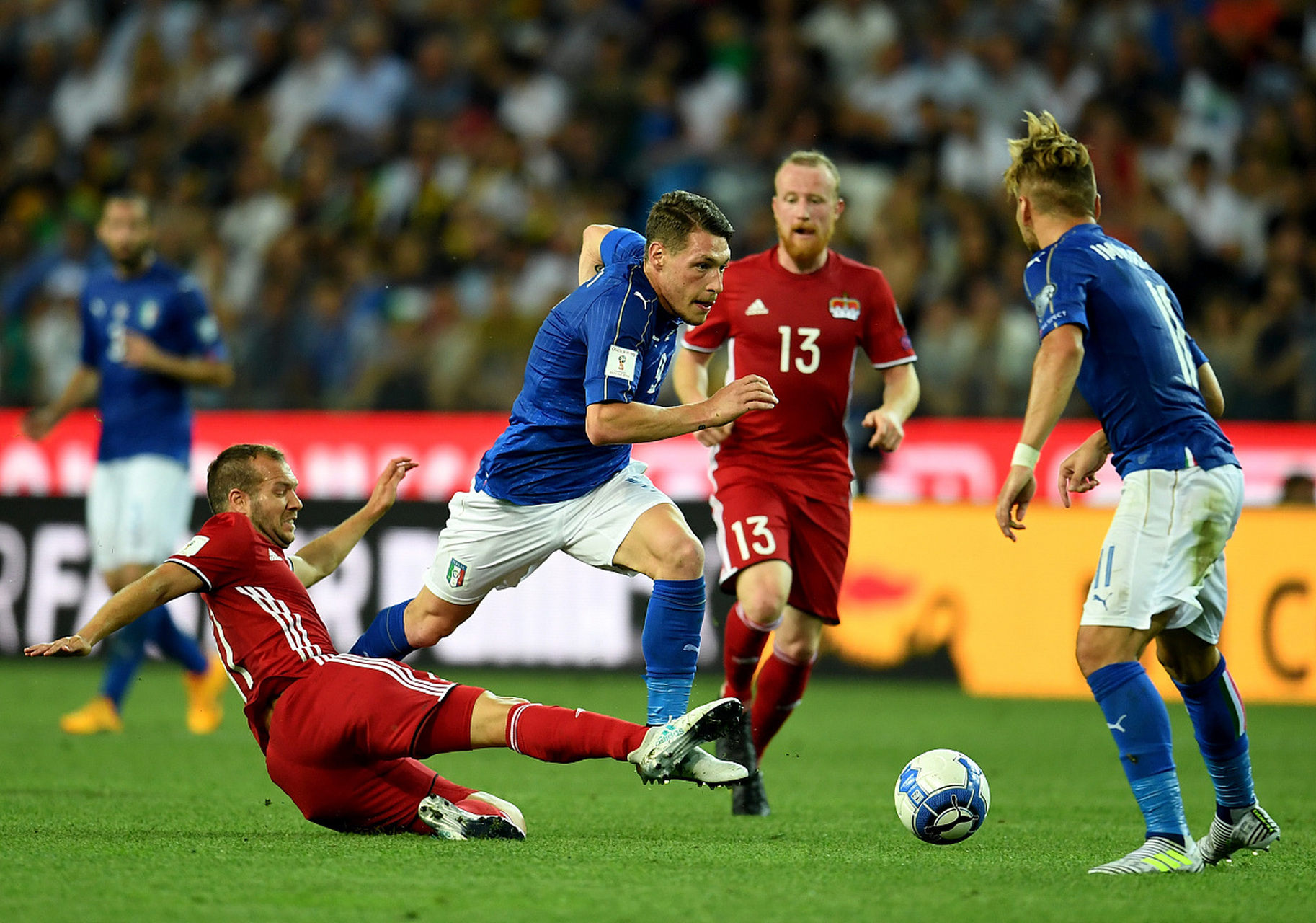 捷克队奋力一搏，欧预赛初露锋芒的简单介绍